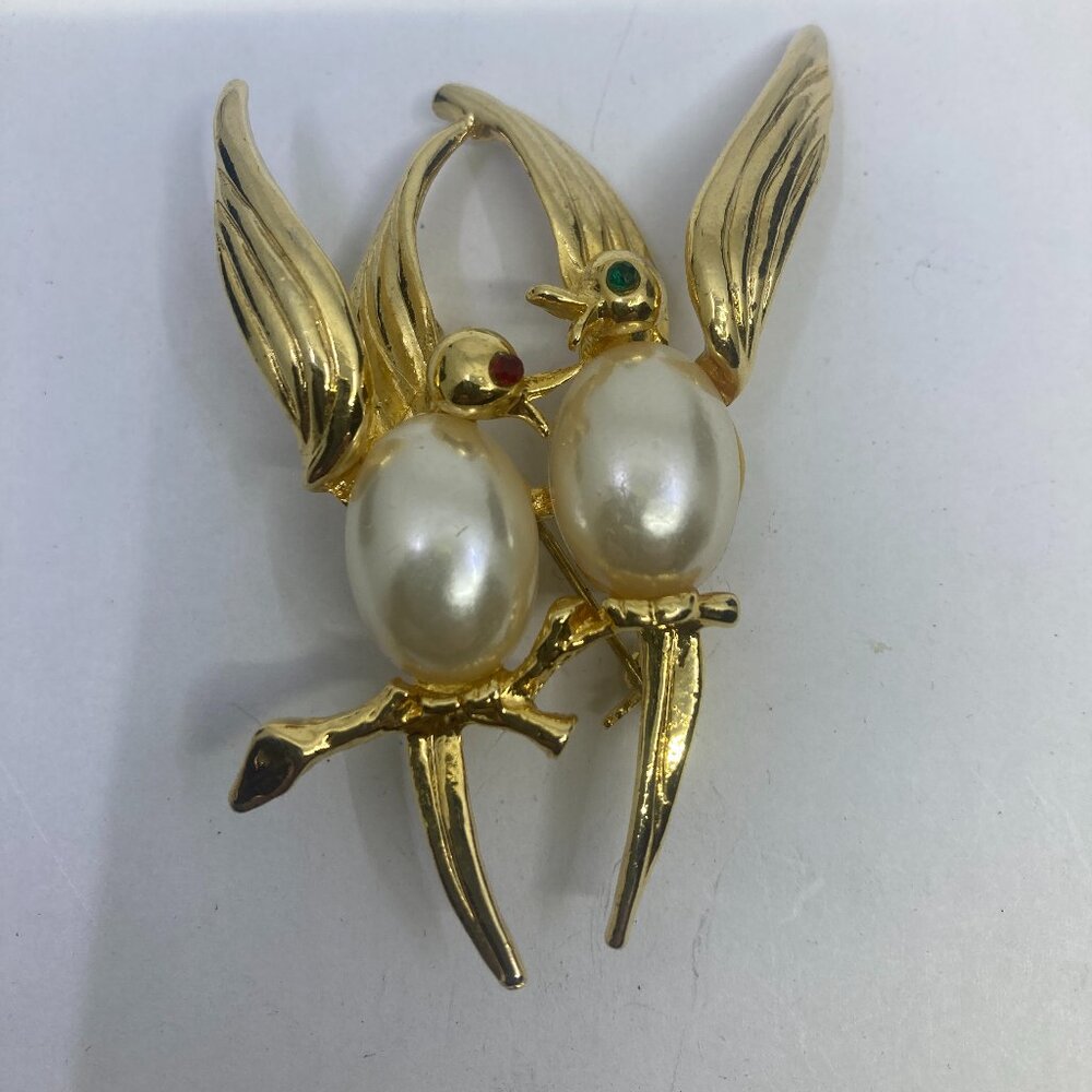 Vtg gold tone jelly belly lovebird bird brooch